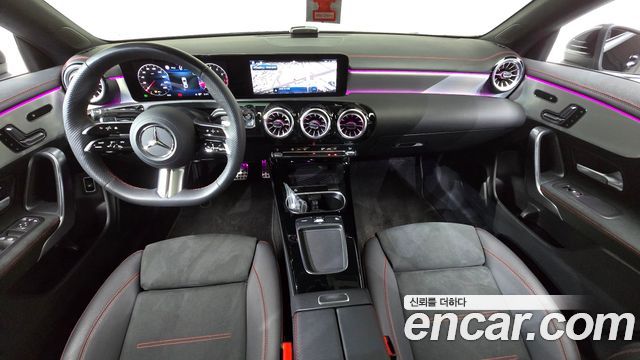Mercedes-Benz CLA-Class CLA250 4MATIC