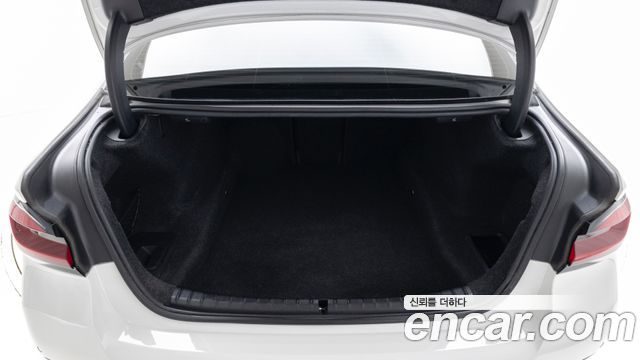 BMW 5-Series 523d M Sport