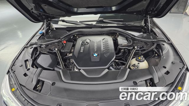BMW 7-Series 740d xDrive M Sport
