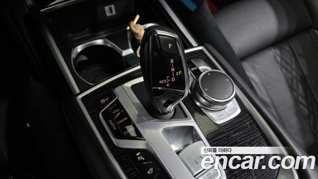 BMW 7-Series 740d xDrive M Sport