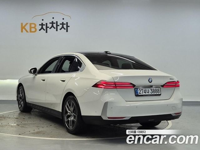 BMW 5-Series 520i