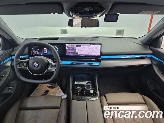 BMW 5-Series 520i