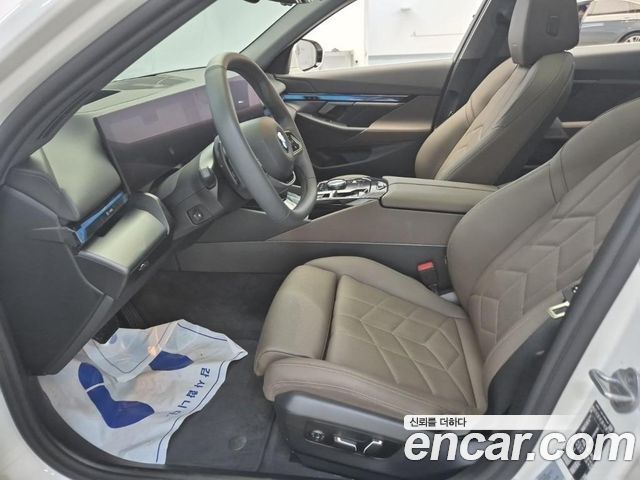 BMW 5-Series 520i