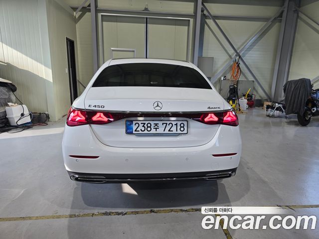 Mercedes-Benz E-Class E450 4MATIC Exclusive