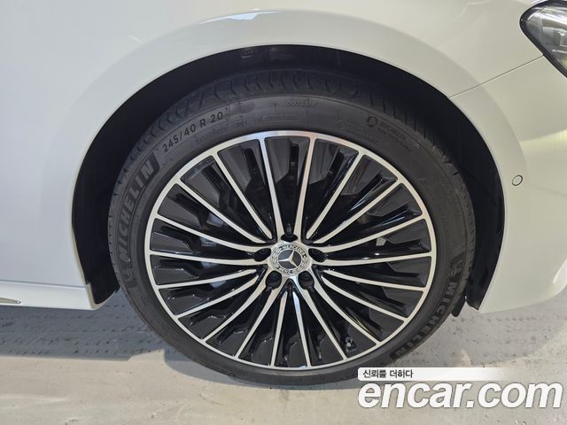 Mercedes-Benz E-Class E450 4MATIC Exclusive