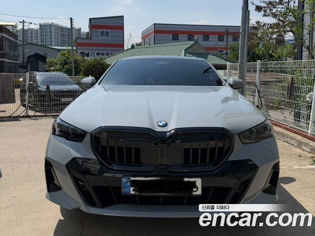 BMW 5-Series 520i Special Edition