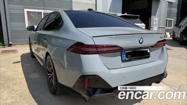 BMW 5-Series 520i Special Edition