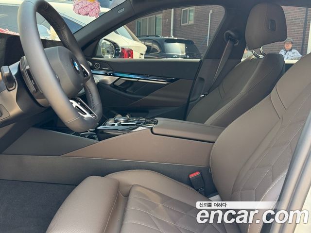 BMW 5-Series 520i Special Edition