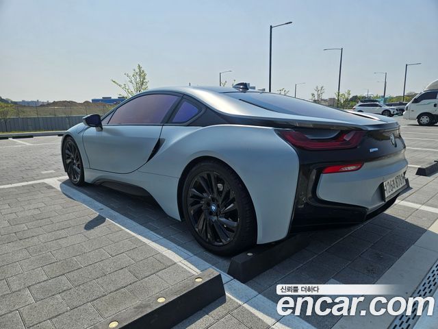 BMW i8 Coupe