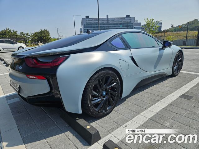 BMW i8 Coupe