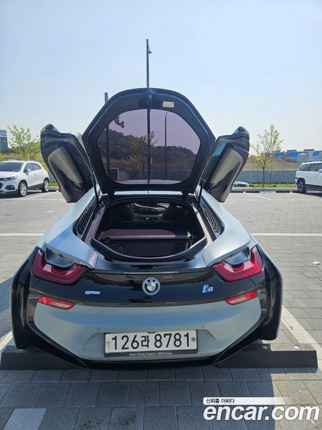 BMW i8 Coupe