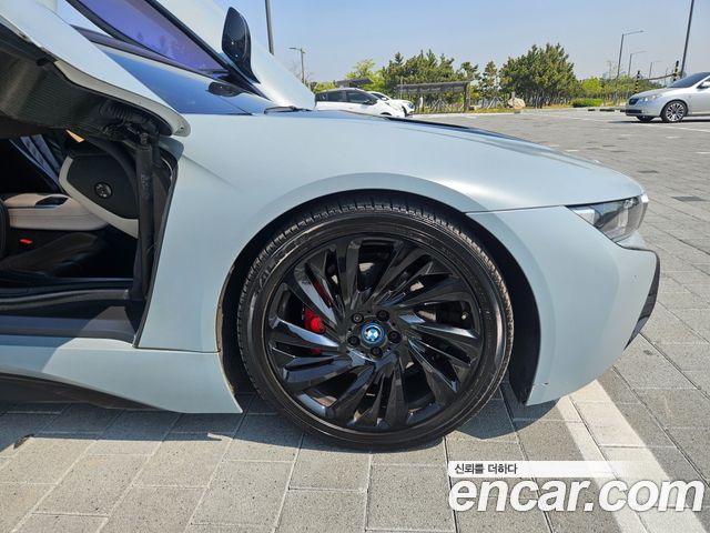 BMW i8 Coupe