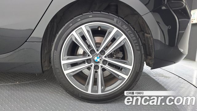 BMW 1-Series 120i Advantage