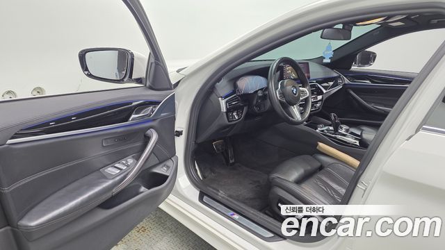 BMW 5-Series 530i M Sport Package Plus