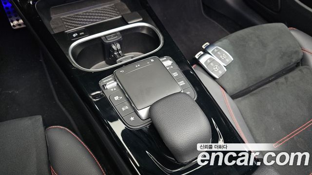 Mercedes-Benz CLA-Class CLA250 4MATIC