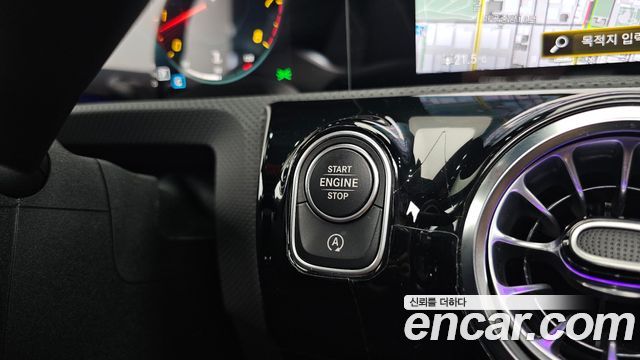 Mercedes-Benz CLA-Class CLA250 4MATIC