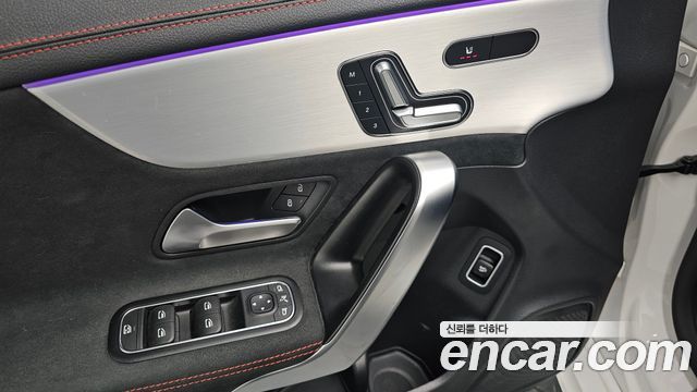 Mercedes-Benz CLA-Class CLA250 4MATIC