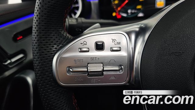 Mercedes-Benz CLA-Class CLA250 4MATIC