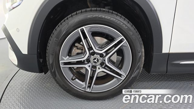 Mercedes-Benz GLB-Class GLB250 4MATIC