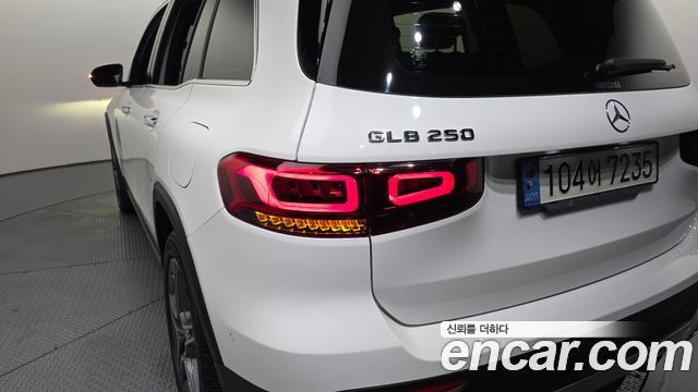 Mercedes-Benz GLB-Class GLB250 4MATIC