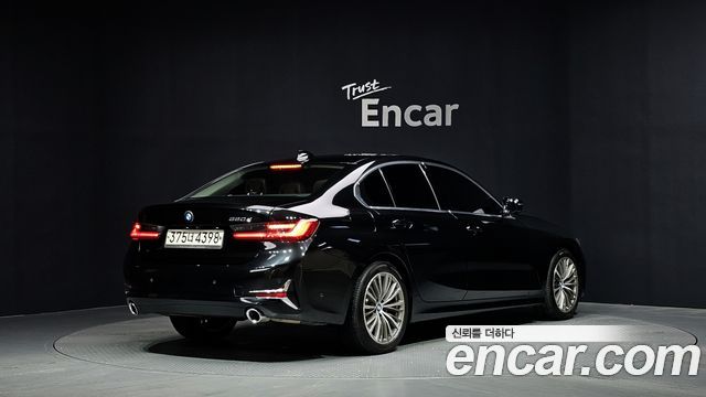BMW 3-Series 320d Luxury