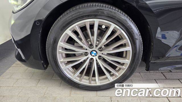 BMW 3-Series 320d Luxury