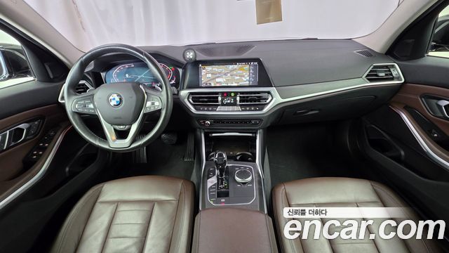 BMW 3-Series 320d Luxury