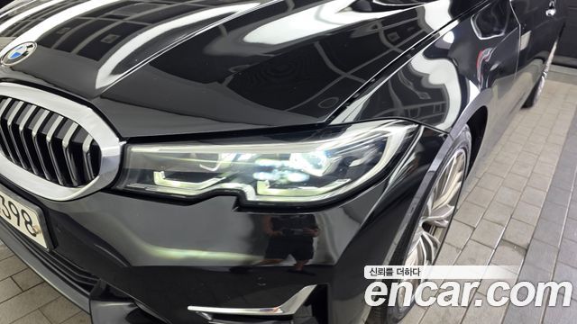 BMW 3-Series 320d Luxury