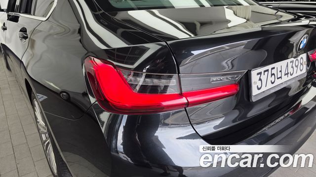 BMW 3-Series 320d Luxury