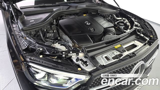 Mercedes-Benz GLC-Class GLC300 4MATIC AMG Line