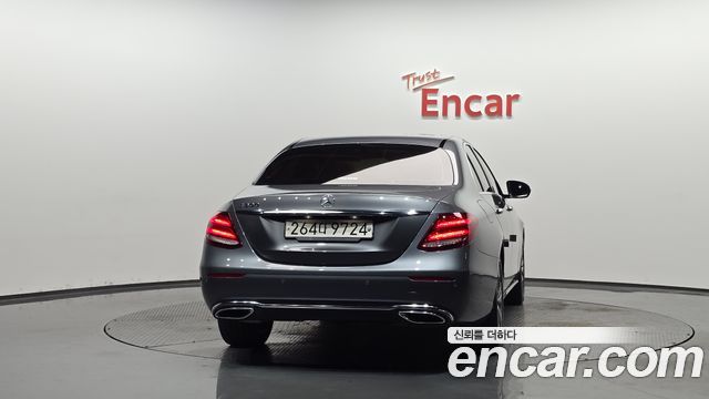 Mercedes-Benz E-Class E300 Avantgarde