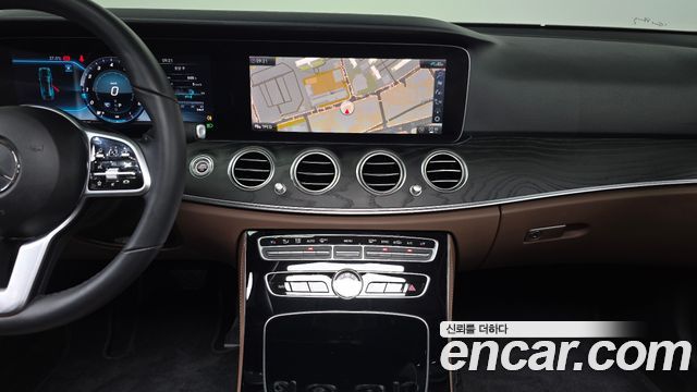 Mercedes-Benz E-Class E300 Avantgarde