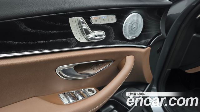 Mercedes-Benz E-Class E300 Avantgarde