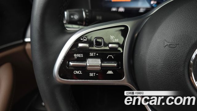 Mercedes-Benz E-Class E300 Avantgarde