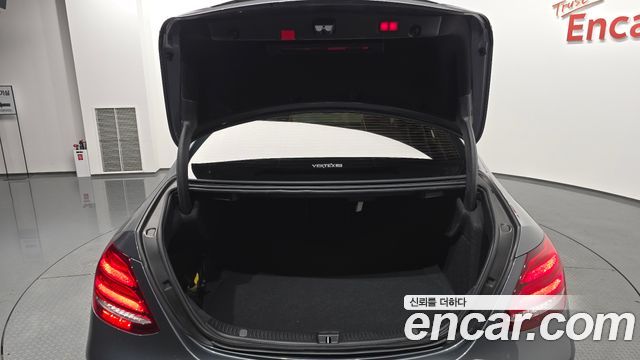 Mercedes-Benz E-Class E300 Avantgarde