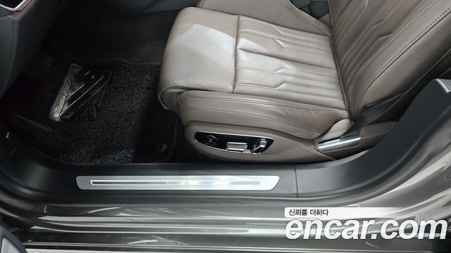 Audi A8 60 TFSI Quattro LWB