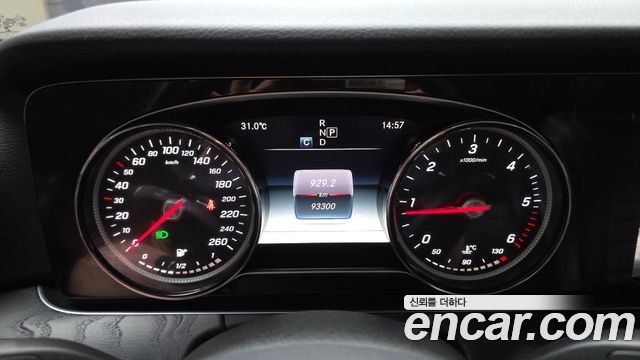 Mercedes-Benz E-Class E220d 4MATIC Avantgarde