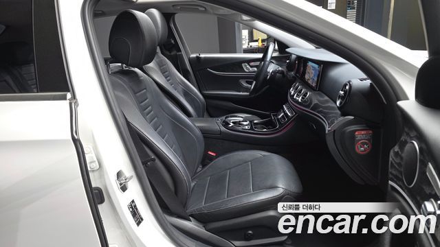 Mercedes-Benz E-Class E220d 4MATIC Avantgarde