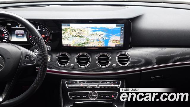 Mercedes-Benz E-Class E220d 4MATIC Avantgarde
