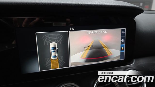 Mercedes-Benz E-Class E220d 4MATIC Avantgarde