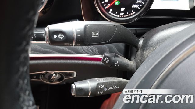 Mercedes-Benz E-Class E220d 4MATIC Avantgarde