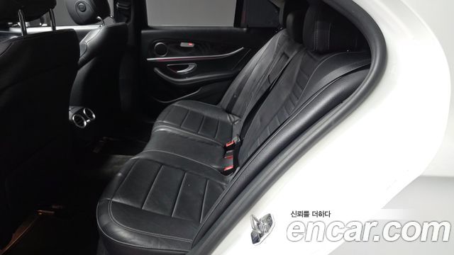 Mercedes-Benz E-Class E220d 4MATIC Avantgarde