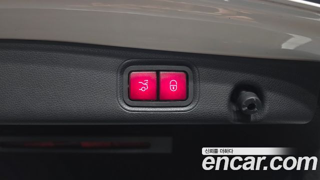 Mercedes-Benz E-Class E220d 4MATIC Avantgarde