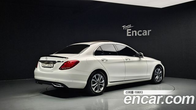 Mercedes-Benz C-Class C200 Avantgarde