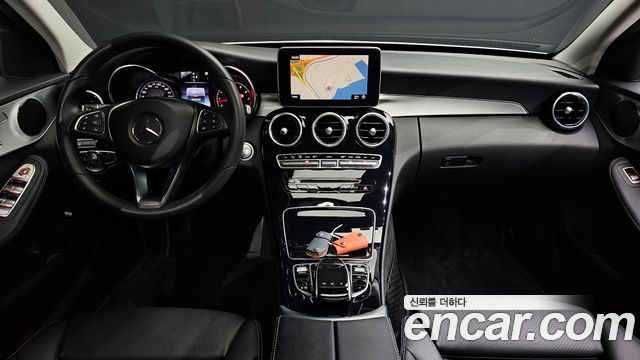 Mercedes-Benz C-Class C200 Avantgarde