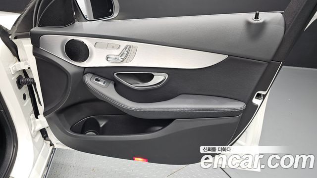 Mercedes-Benz C-Class C200 Avantgarde