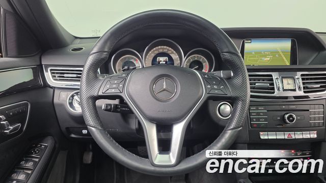 Mercedes-Benz E-Class E300 4MATIC Avantgarde