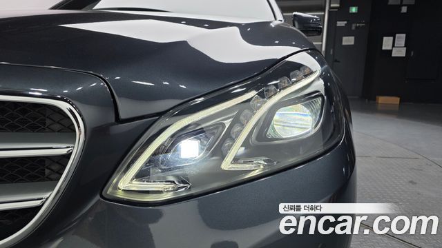 Mercedes-Benz E-Class E300 4MATIC Avantgarde