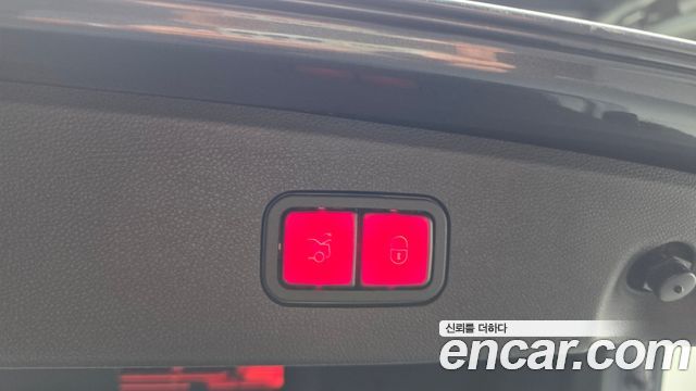 Mercedes-Benz E-Class E300 4MATIC Avantgarde