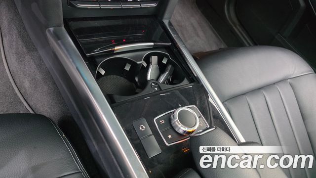 Mercedes-Benz E-Class E300 4MATIC Avantgarde